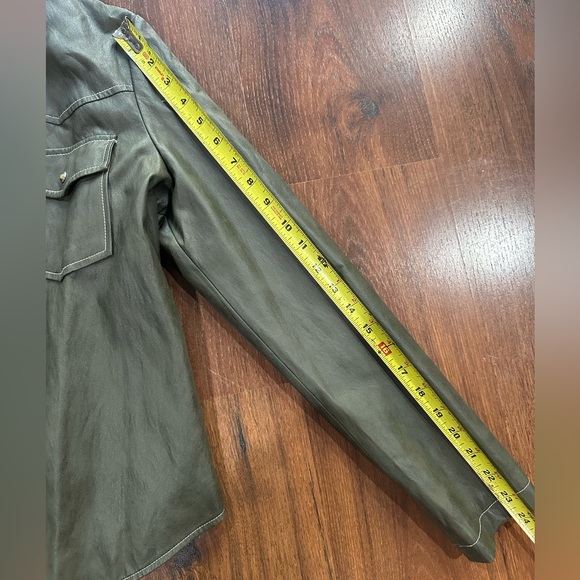 Zara Women Green Vegan Leather Western Jacket Size Small pearl button snaps - Picture 5 of 12